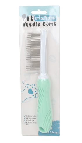 Pawlio FurMaster single pet comb with wooden handle and metal teeth for grooming cats and dogs.