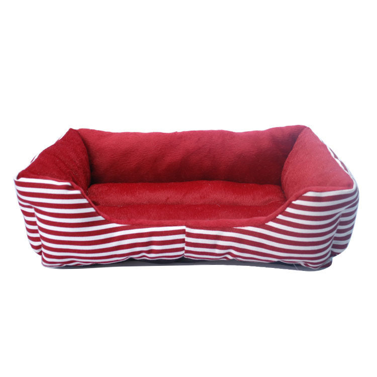 Vintage-inspired dog lounge bed by Pawlio, featuring soft fabric and cozy cushion for stylish pet comfort.