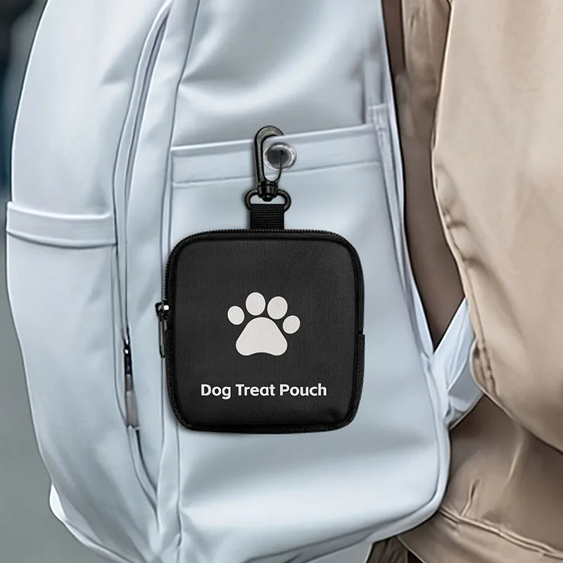Pawlio™ portable dog training treat bag in black, hands-free pouch with adjustable strap and easy-access treat compartment.