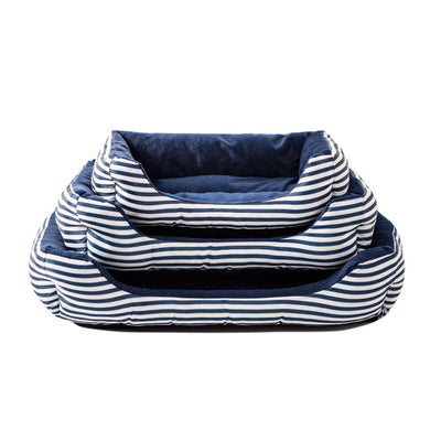 Chic vintage dog lounge by Pawlio featuring a cozy, stylish fabric cushion with retro-inspired design for pet comfort.
