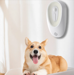 Pawlio pet odor eliminator spray for litter boxes, featuring a lavender-scented formula to neutralize and freshen pet litter areas.